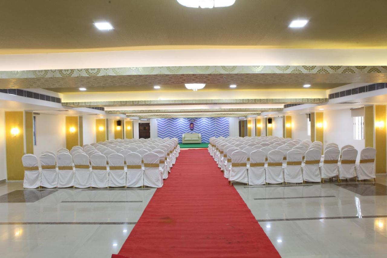 Nova Pride Hotel Hyderabad Eksteriør billede