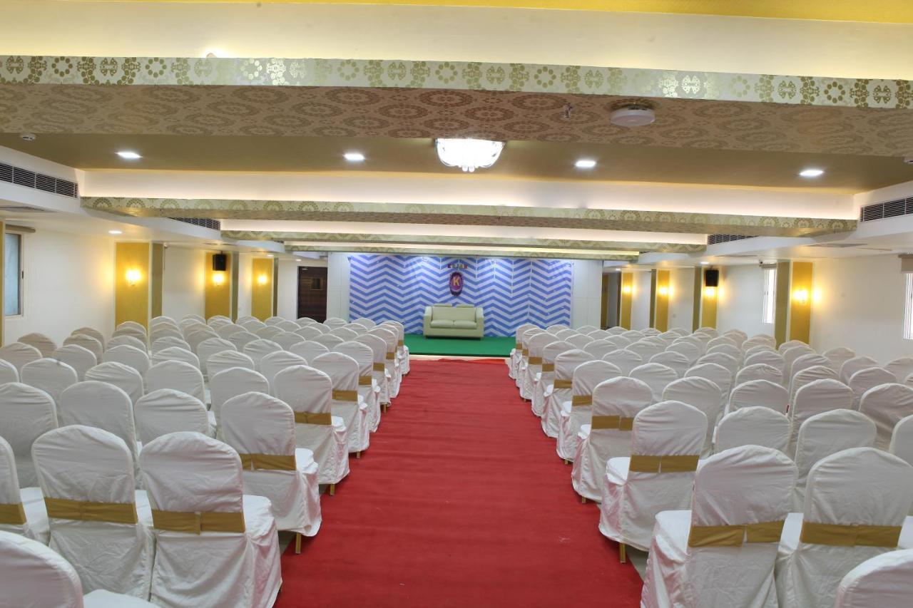 Nova Pride Hotel Hyderabad Eksteriør billede