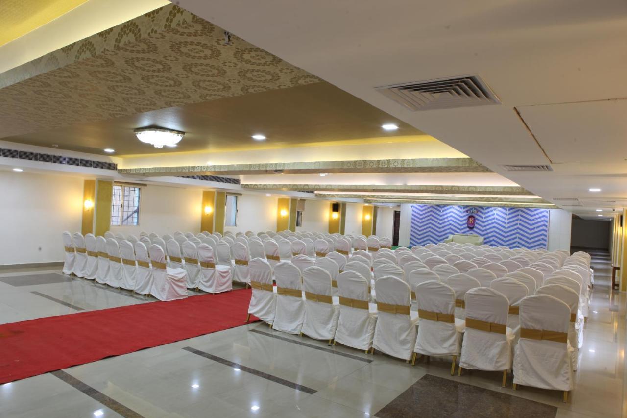 Nova Pride Hotel Hyderabad Eksteriør billede