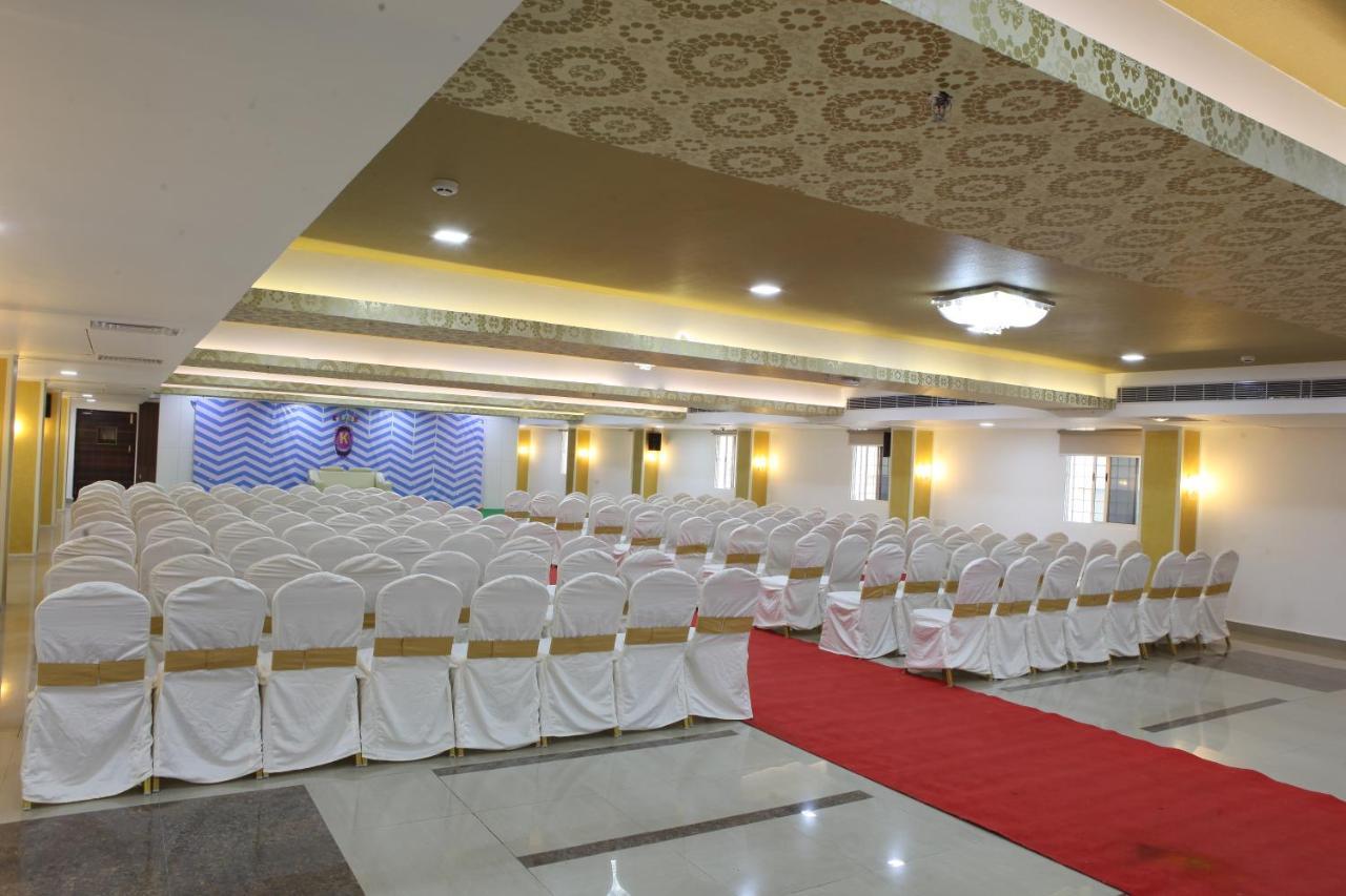 Nova Pride Hotel Hyderabad Eksteriør billede