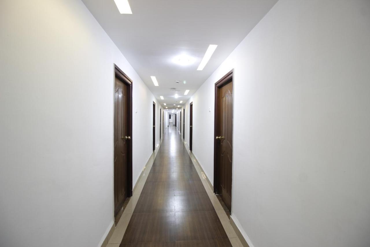 Nova Pride Hotel Hyderabad Eksteriør billede