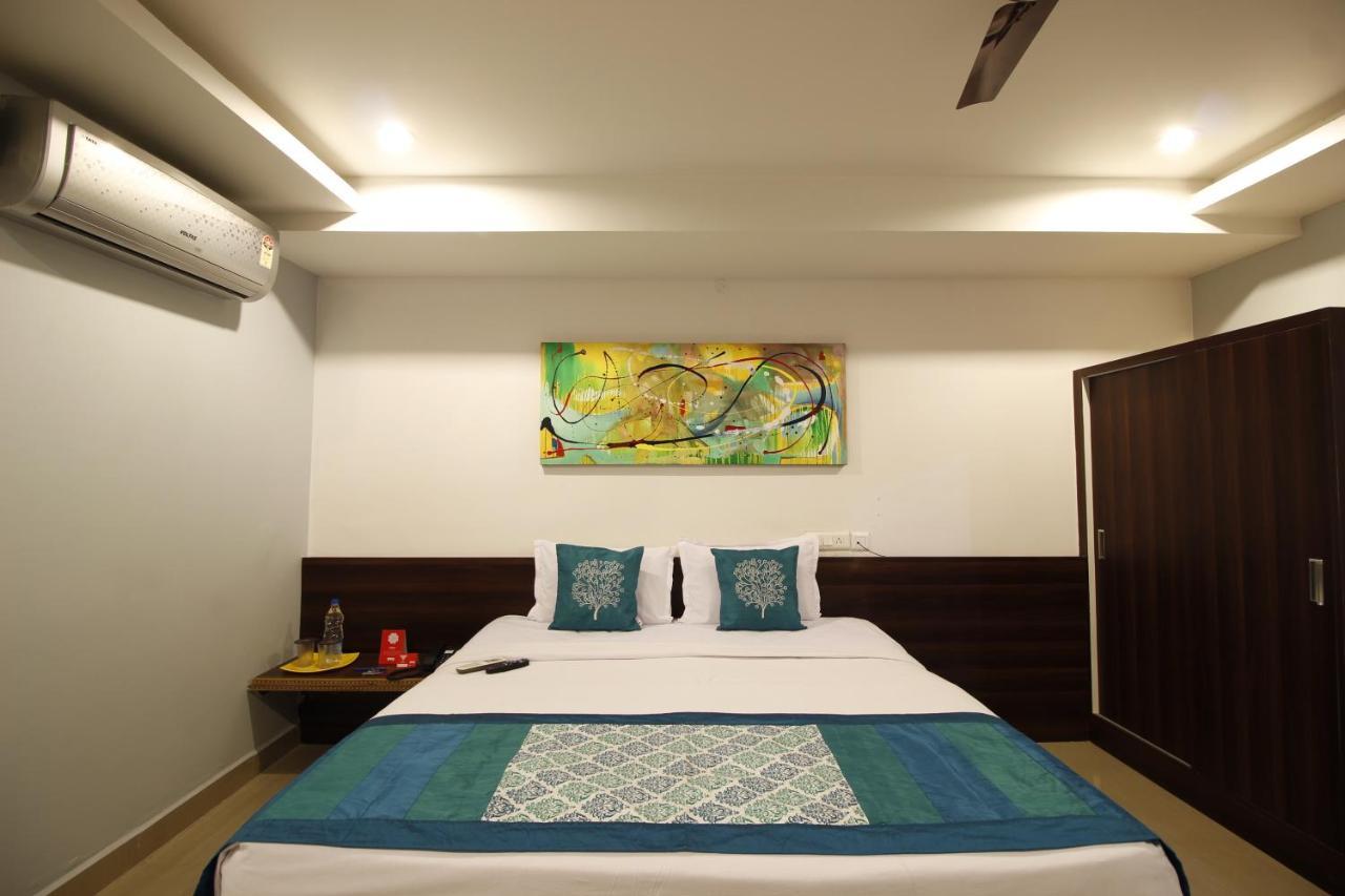 Nova Pride Hotel Hyderabad Eksteriør billede