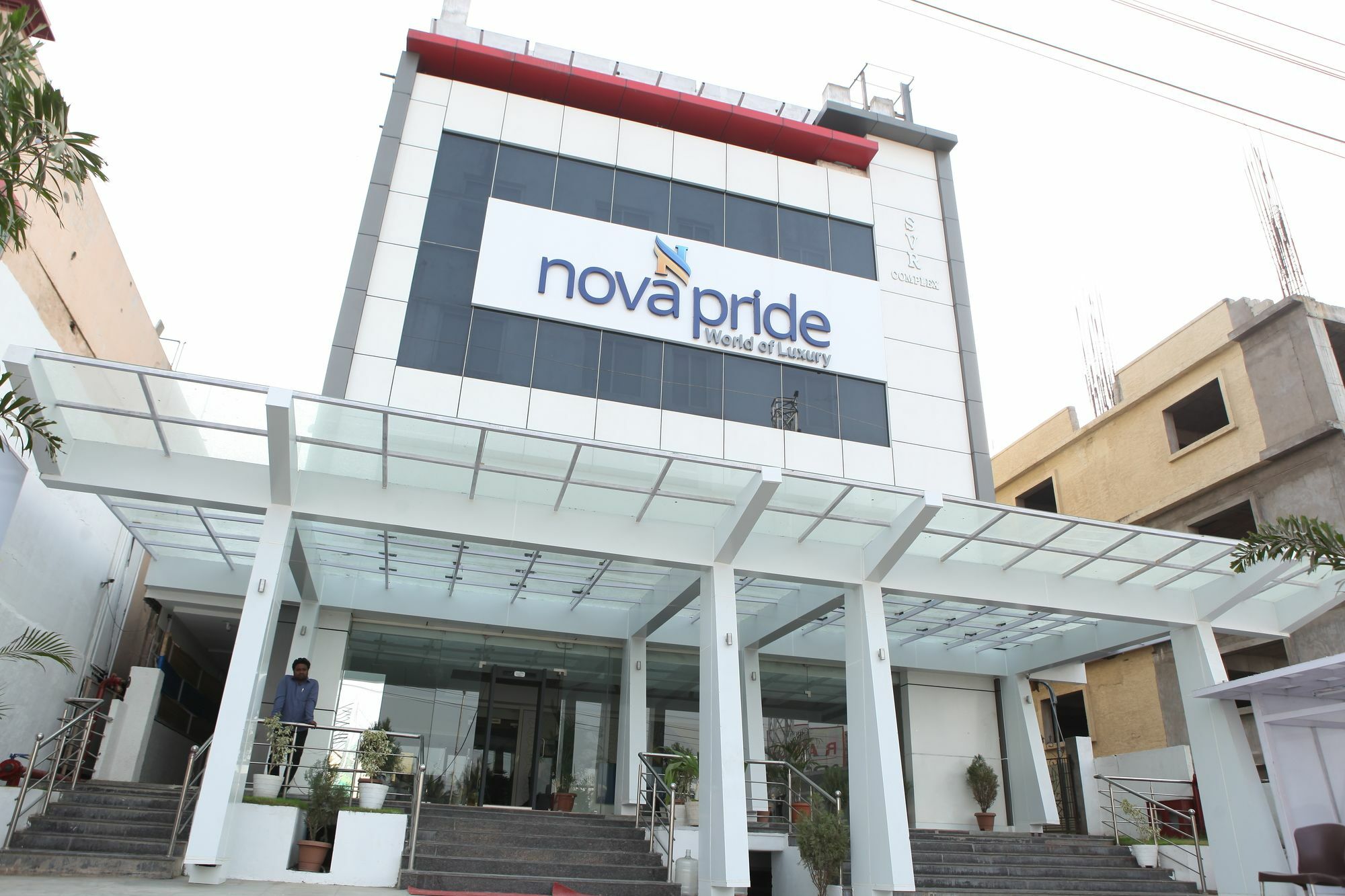 Nova Pride Hotel Hyderabad Eksteriør billede